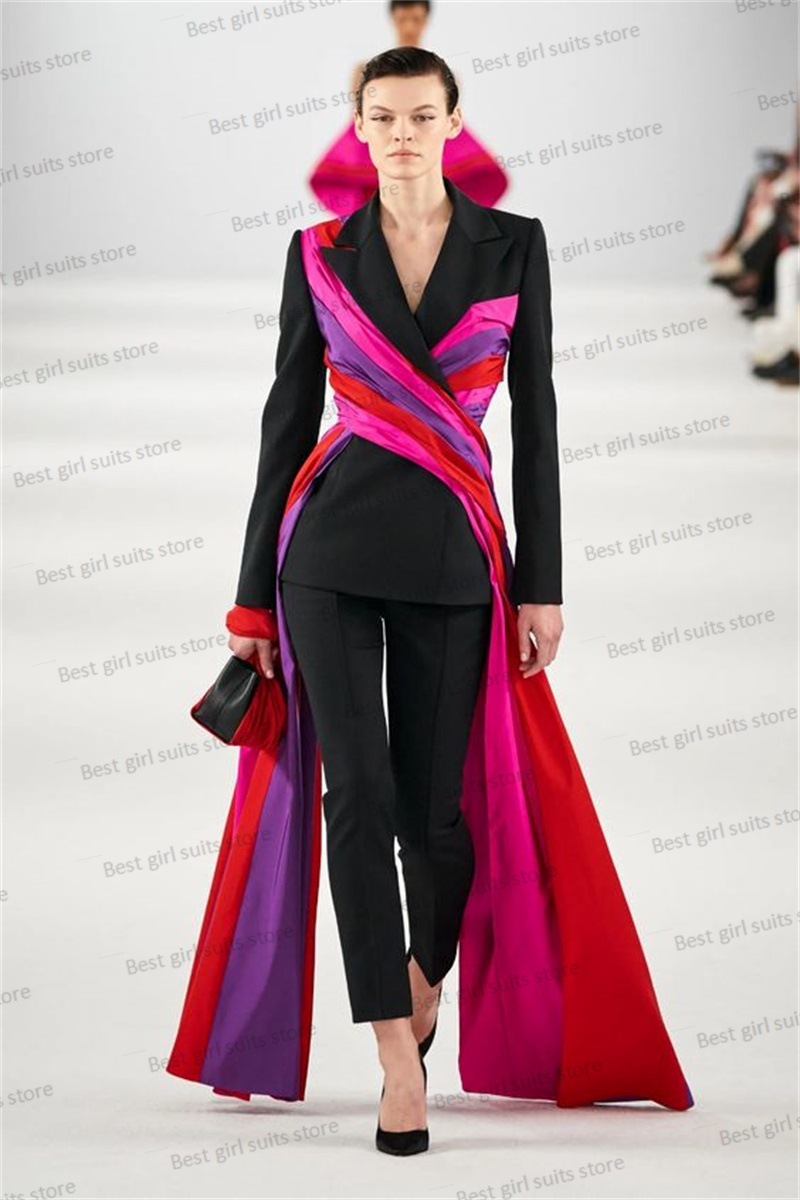 Women Formal Wear Trousers - Completo da donna in passerella Blazer